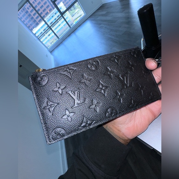 Louis Vuitton Clutch - Picture 6 of 11